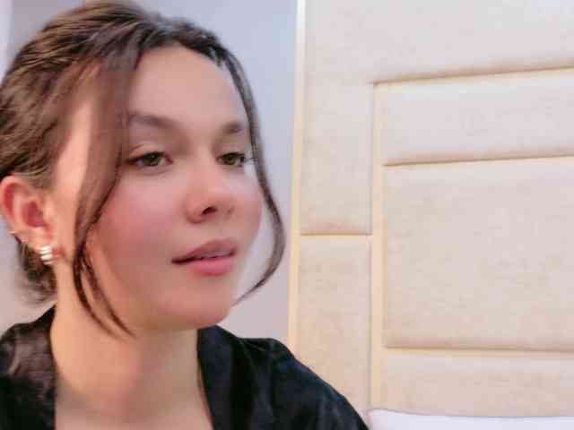 CarolineVega webcam