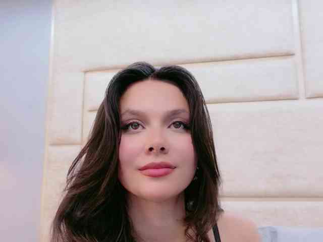CarolineVega webcam
