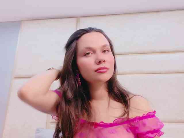 CarolineVega webcam