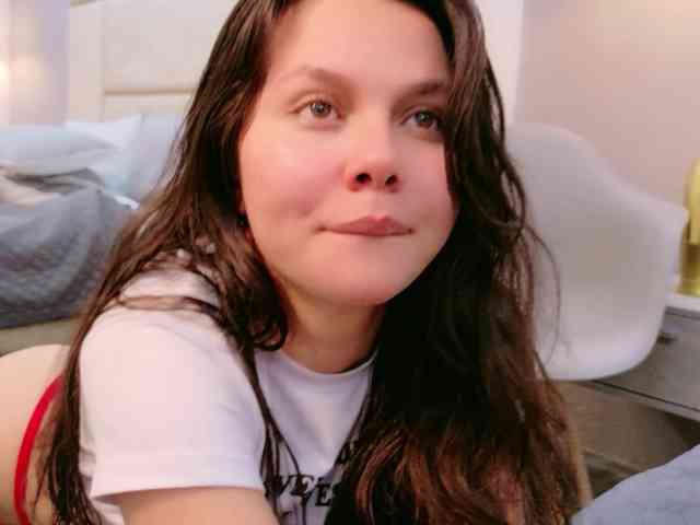 CarolineVega webcam