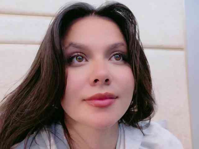 CarolineVega webcam