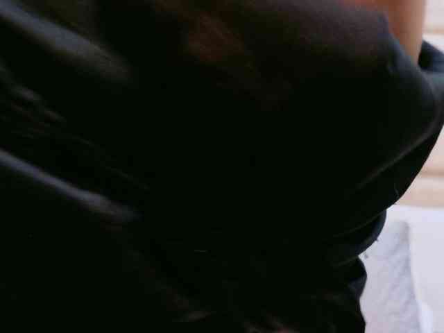 CarolineVega webcam