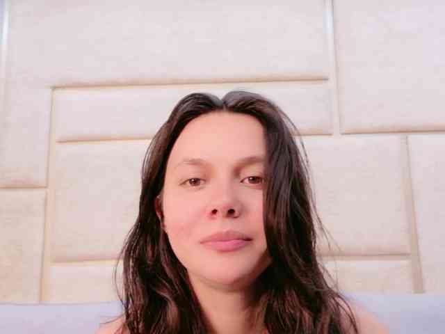 CarolineVega webcam