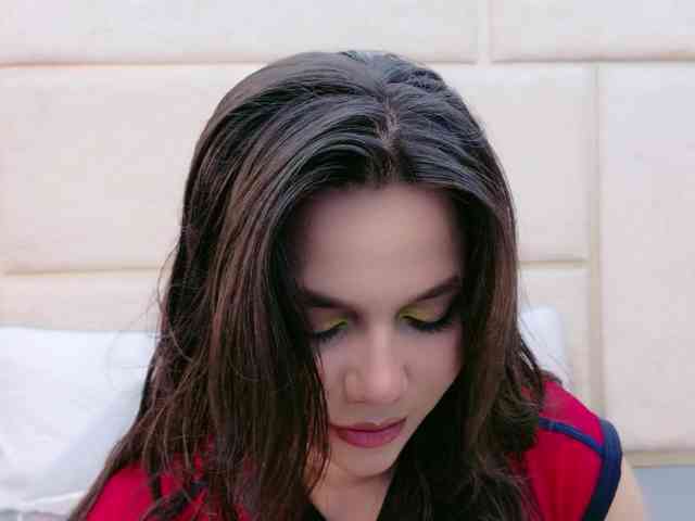 CarolineVega webcam
