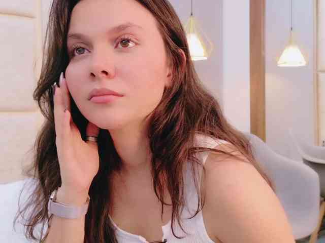 CarolineVega webcam