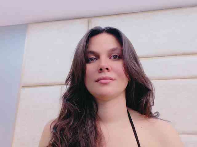 CarolineVega webcam