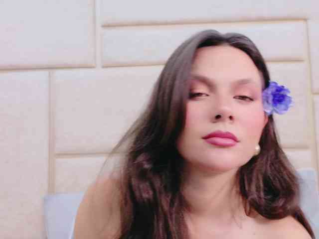 CarolineVega webcam