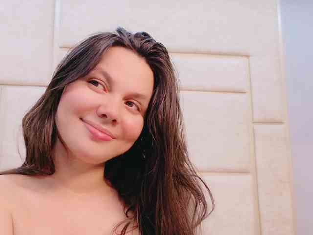 CarolineVega webcam