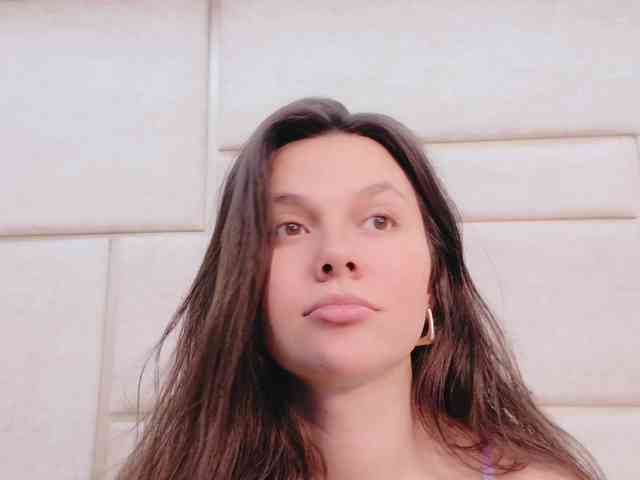 CarolineVega webcam
