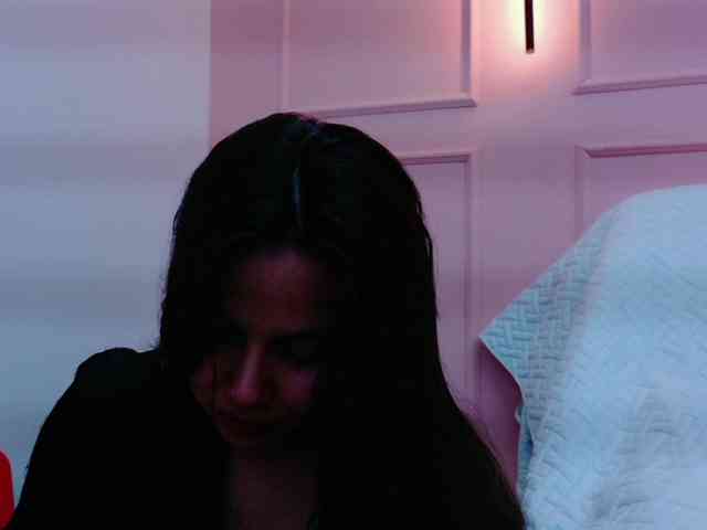 CarolineVega webcam