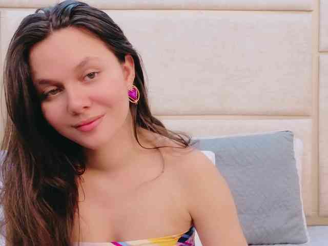 CarolineVega webcam