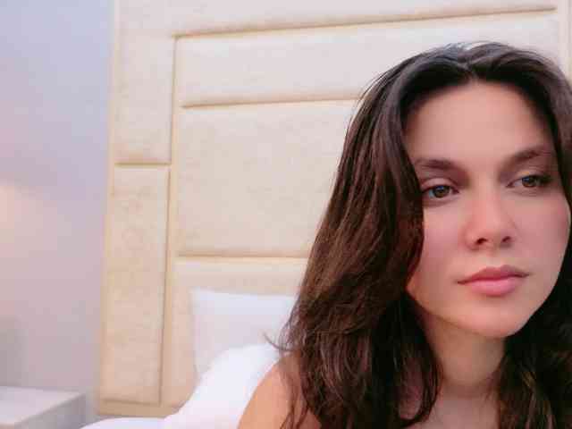 CarolineVega webcam