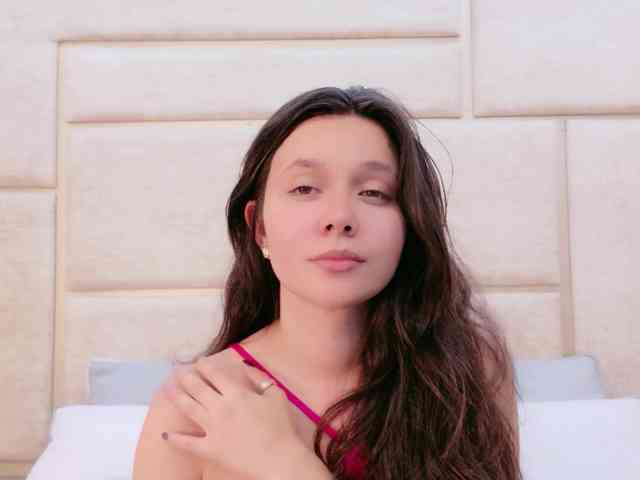CarolineVega webcam