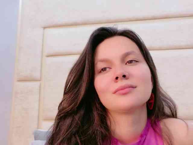 CarolineVega webcam