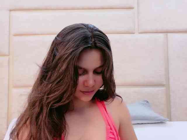 CarolineVega webcam