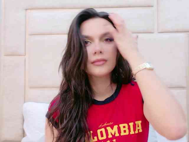 CarolineVega webcam