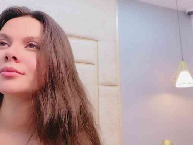 CarolineVega webcam