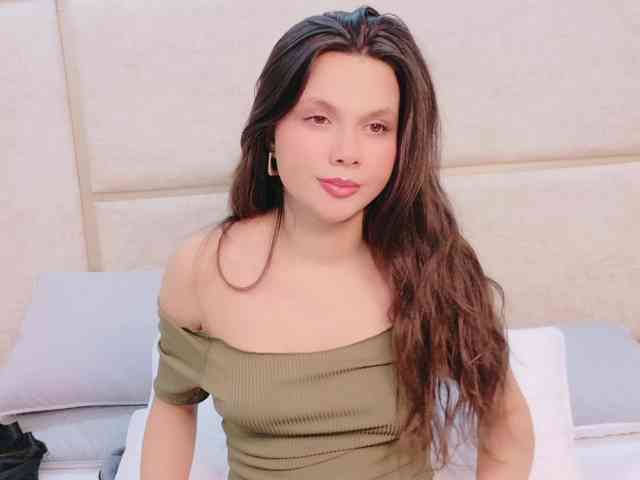 CarolineVega webcam