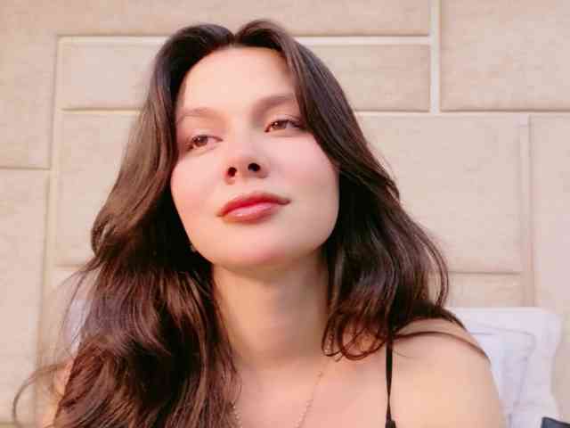 CarolineVega webcam