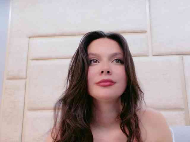 CarolineVega webcam