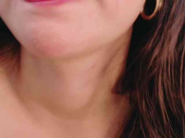 Modelo: RubyyScarlett