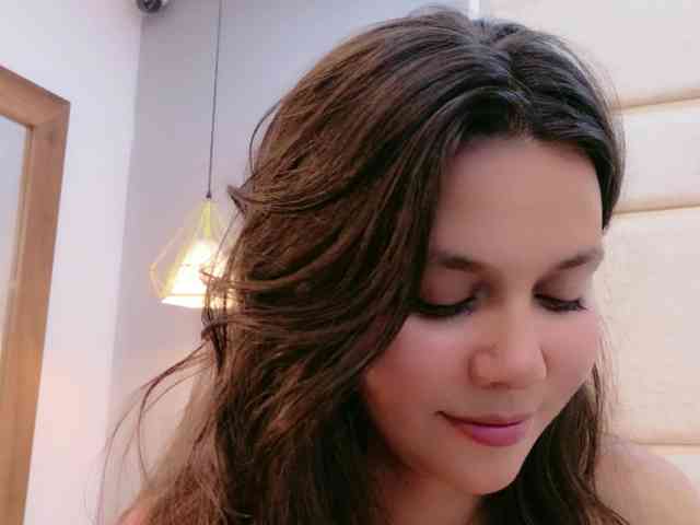 CarolineVega webcam