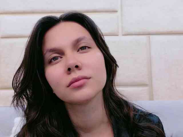 CarolineVega webcam