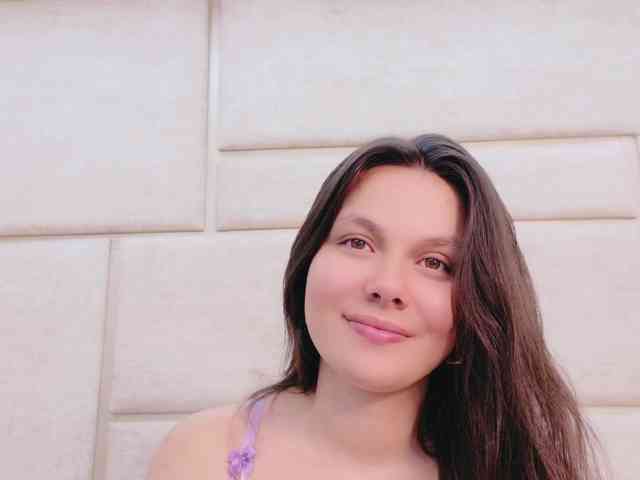 CarolineVega webcam