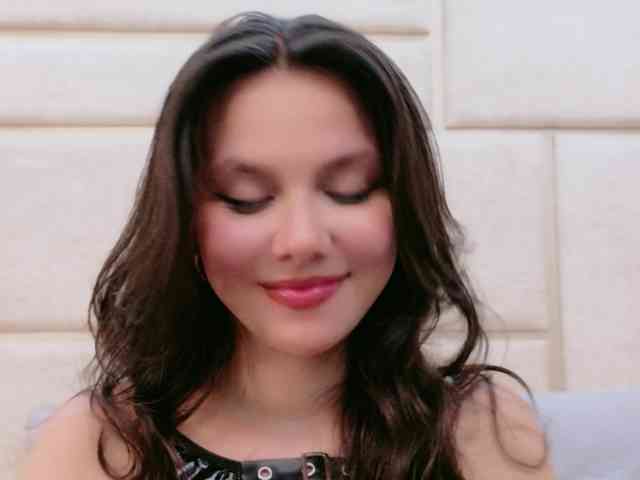 CarolineVega webcam