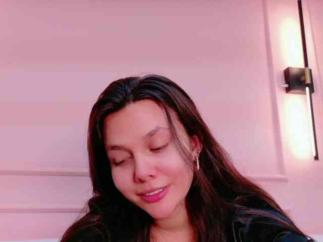 CarolineVega webcam