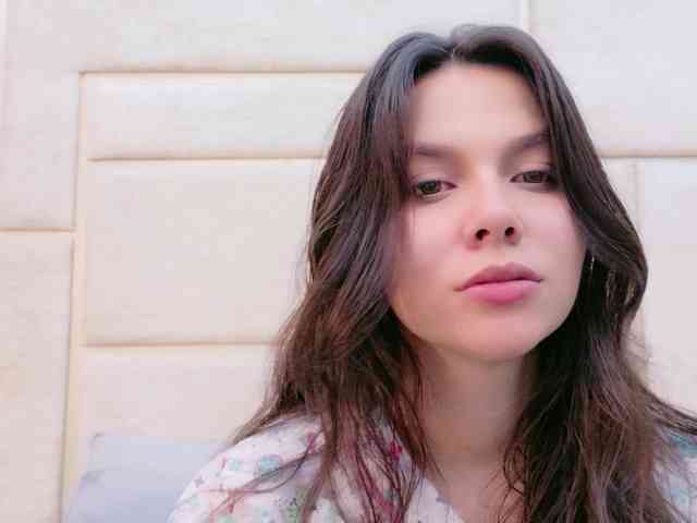 CarolineVega webcam