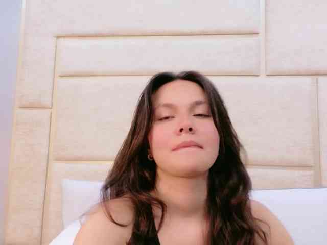 CarolineVega webcam
