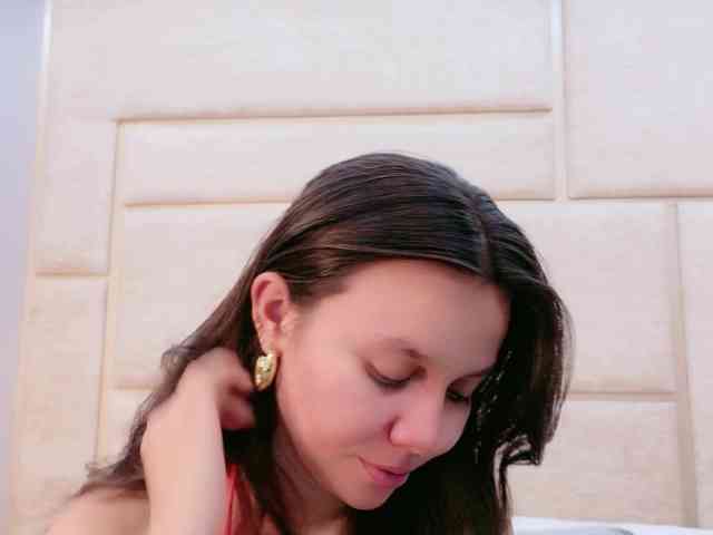 CarolineVega webcam
