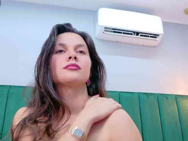 CarolineVega webcam