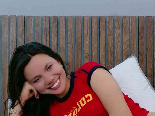 CarolineVega webcam