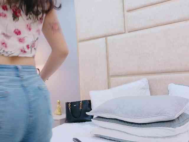 CarolineVega