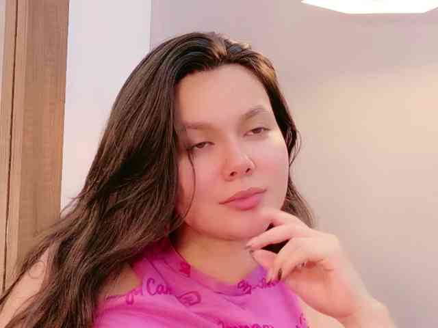 CarolineVega webcam