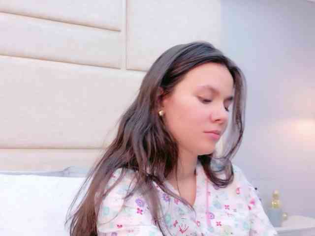 CarolineVega webcam