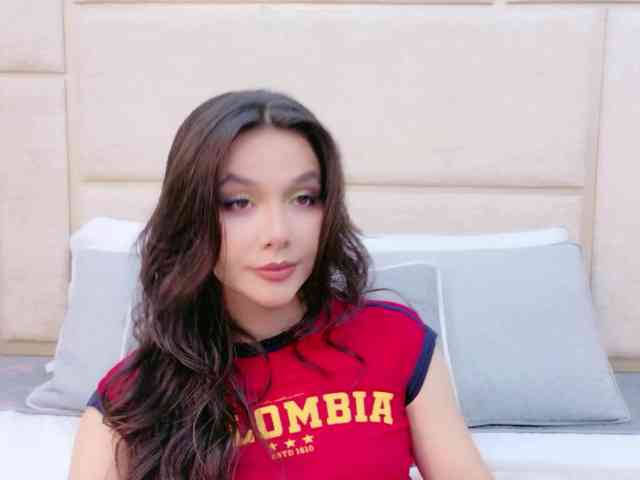 CarolineVega webcam