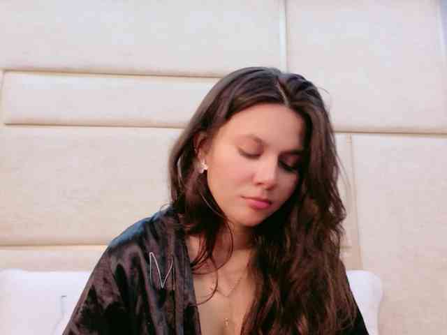 CarolineVega webcam