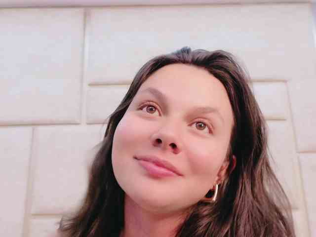 CarolineVega webcam
