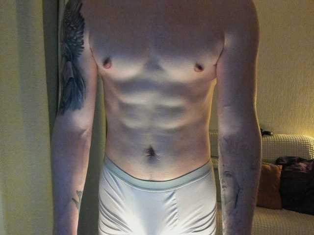 AlexPolo live webcam show