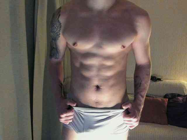AlexPolo Live Webcam on BongaCams