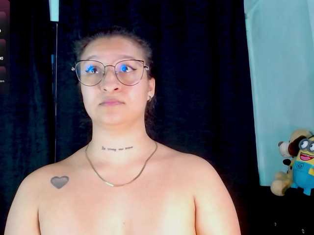 Evah-lee live cam on BongaCams