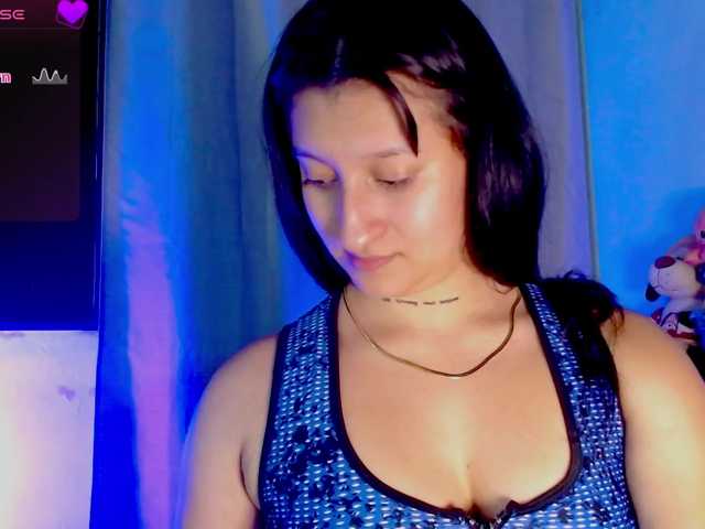 Evah-lee live cam on BongaCams