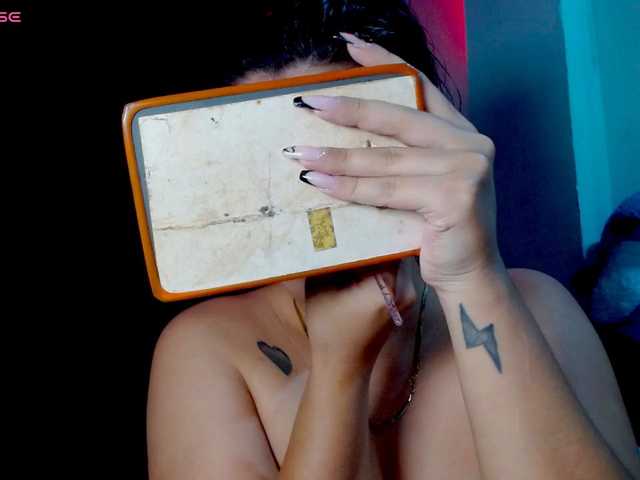 Evah-lee live cam on BongaCams