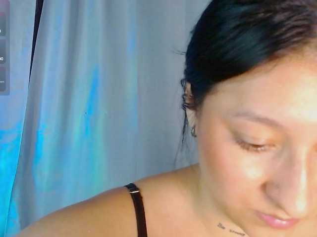 Evah-lee live cam on BongaCams
