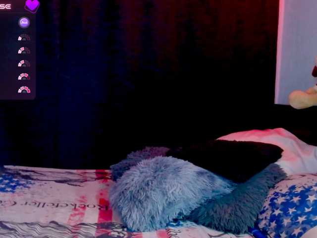Evah-lee live cam on BongaCams