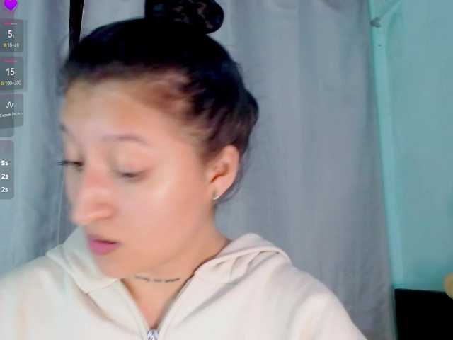 Evah-lee live cam on BongaCams
