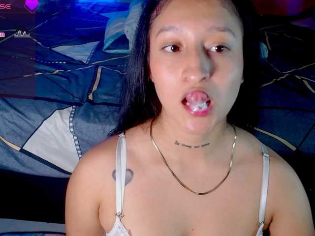Evah-lee live cam on BongaCams